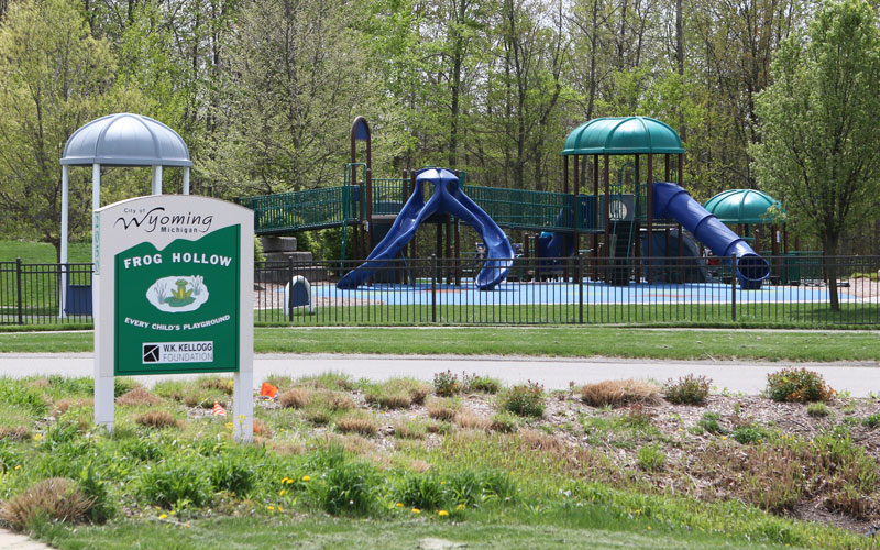 Things to do in Endeavour Hills: The Frog Hollow Reserve Playground